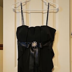 Elegant Black Strapless Dress with Embellished Waist